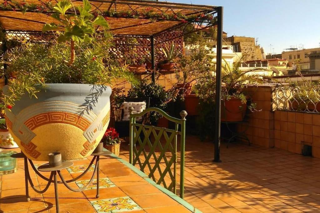 Amazing Roof In The Heart Of Naples! Appartamento Napoli